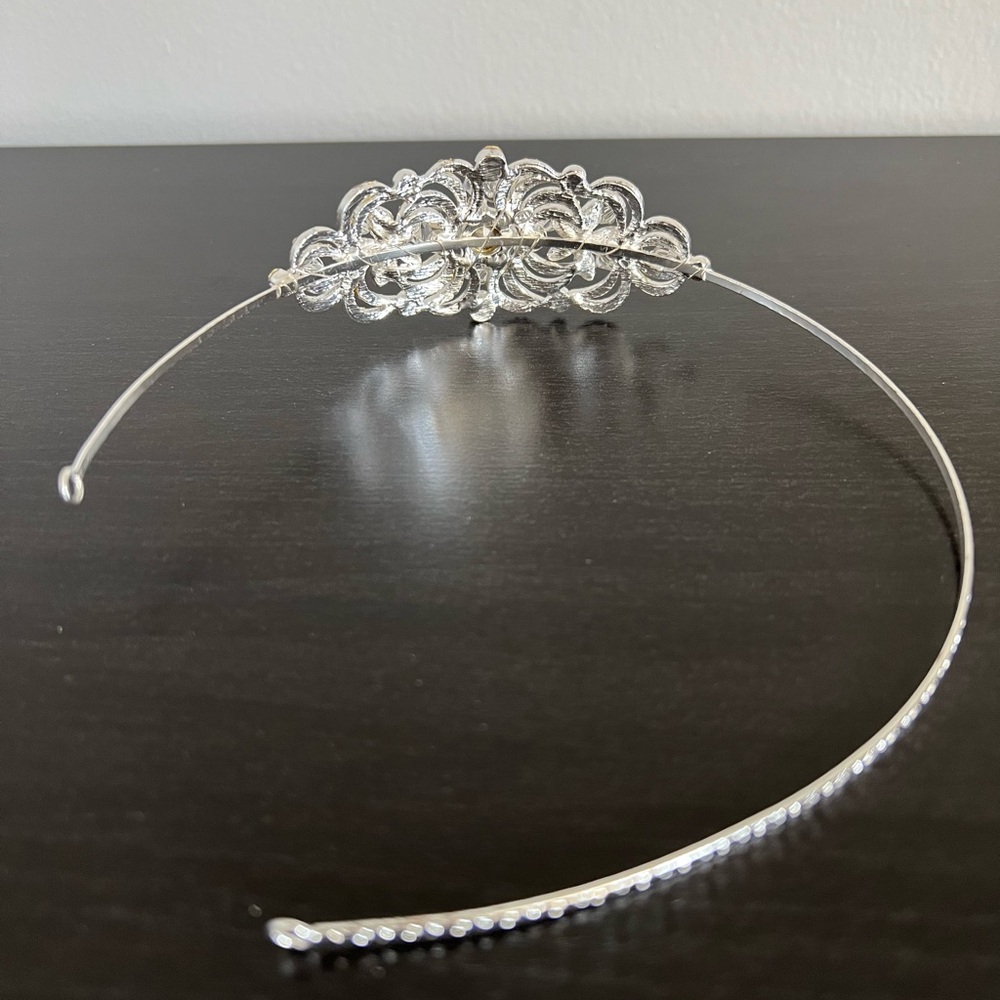NWOT Crystal Vintage Silver Tiara Headband - Wedding - Picture 2 of 8